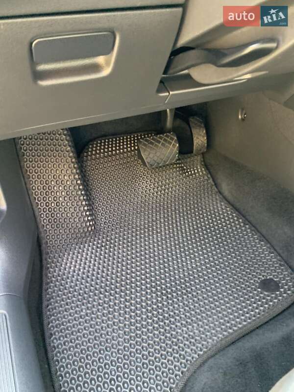 Хетчбек Volkswagen e-Golf 2016 в Умані