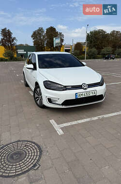 Хетчбек Volkswagen e-Golf 2017 в Житомирі
