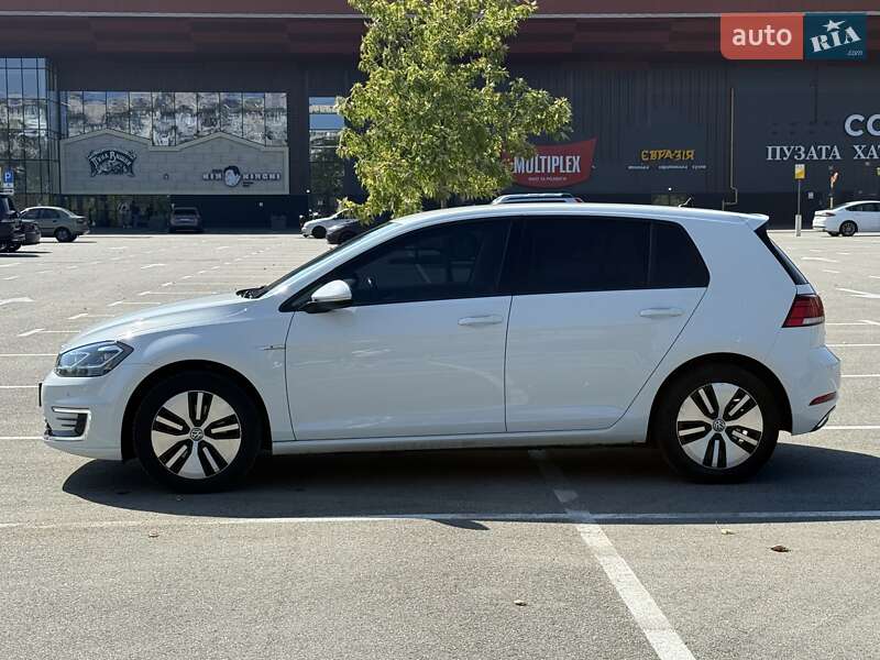 Хетчбек Volkswagen e-Golf 2019 в Києві