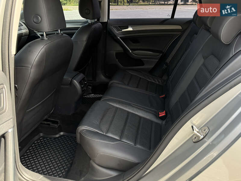 Хетчбек Volkswagen e-Golf 2019 в Самборі