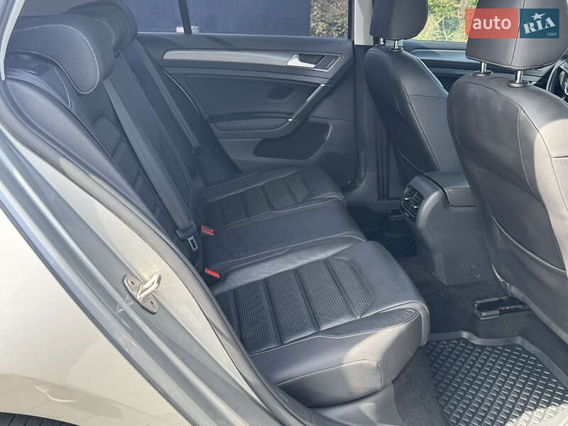 Хетчбек Volkswagen e-Golf 2019 в Самборі