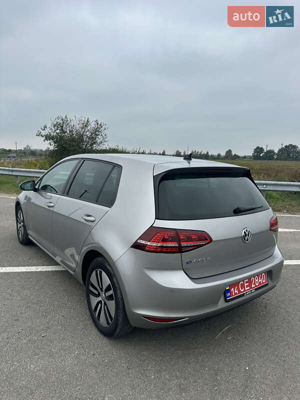 Хетчбек Volkswagen e-Golf 2016 в Городку