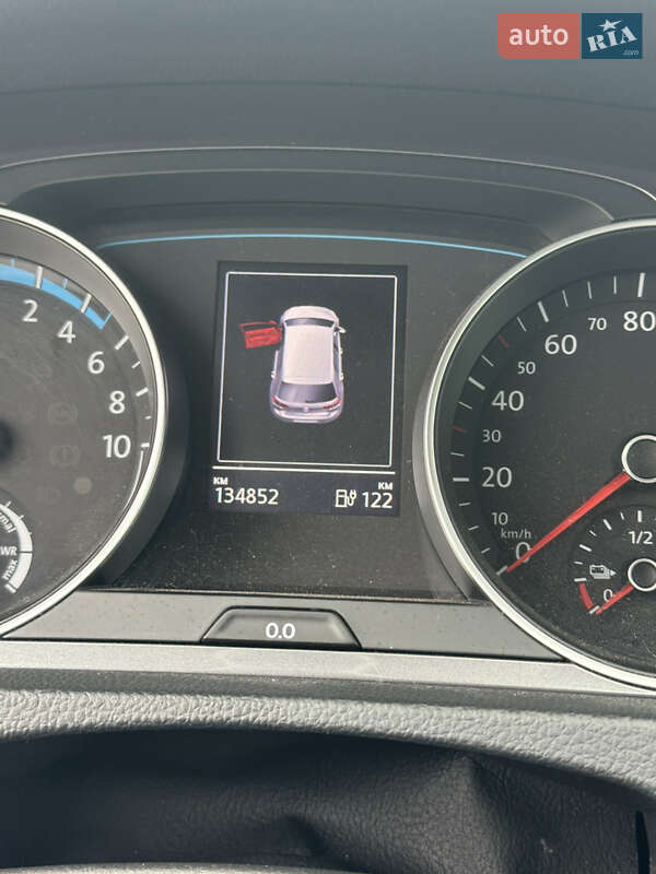 Хетчбек Volkswagen e-Golf 2016 в Городку