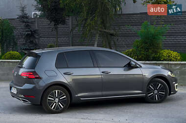 Хэтчбек Volkswagen e-Golf 2019 в 