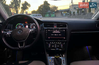 Хэтчбек Volkswagen e-Golf 2019 в 