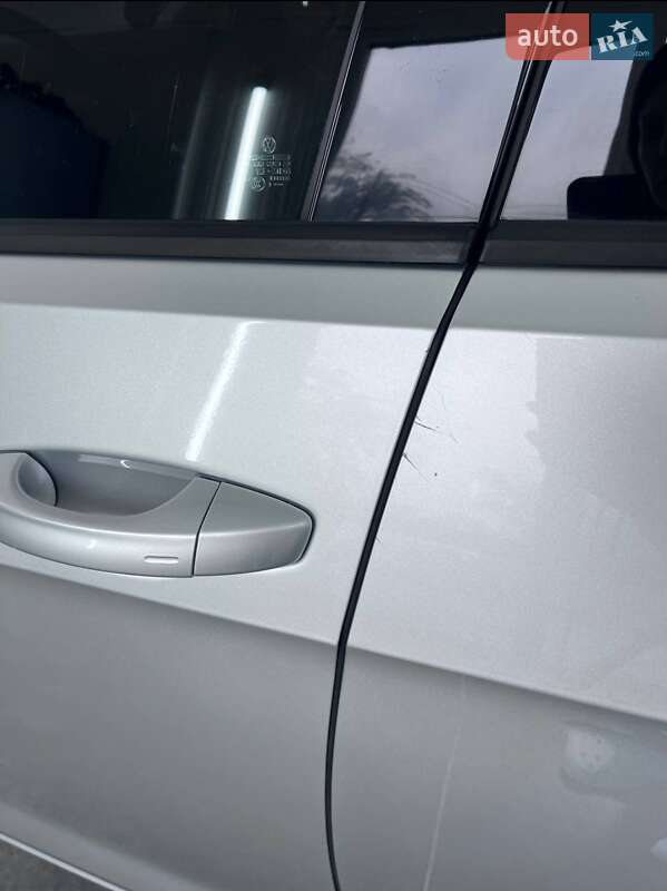 Хэтчбек Volkswagen e-Golf 2015 в Рогатине