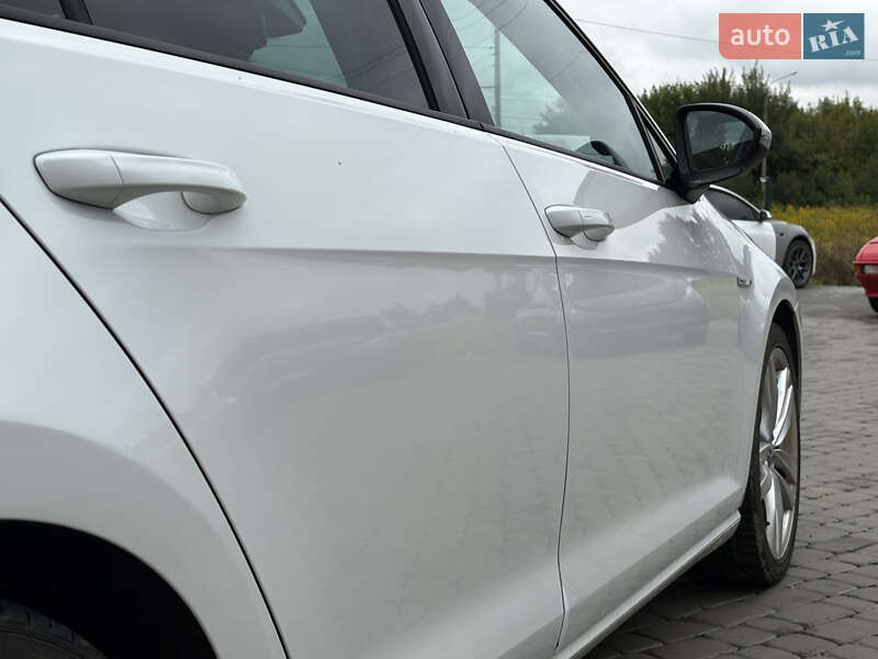 Хетчбек Volkswagen e-Golf 2014 в Луцьку фото 14 Хетчбек Volkswagen e-Golf 2014 в Луцьку