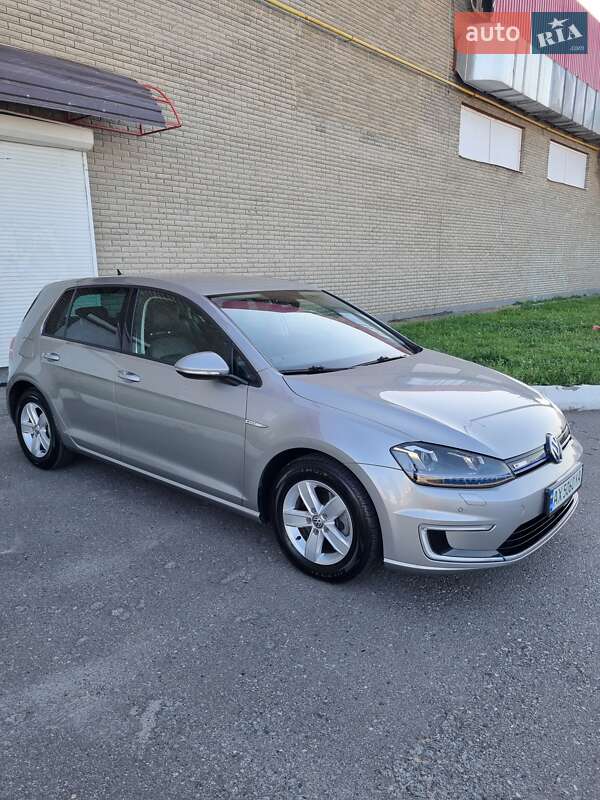 Volkswagen e-Golf 2016
