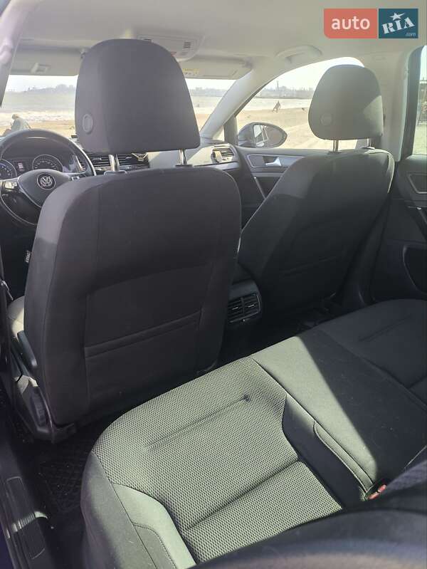 Хетчбек Volkswagen e-Golf 2017 в Одесі