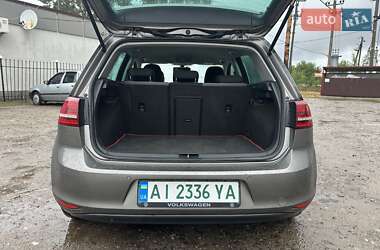 Хэтчбек Volkswagen e-Golf 2015 в 