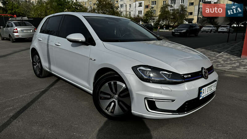 Хетчбек Volkswagen e-Golf 2017 в Миронівці