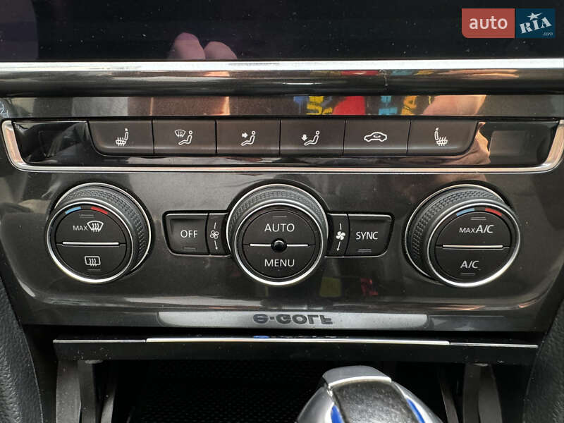 Хетчбек Volkswagen e-Golf 2017 в Миронівці