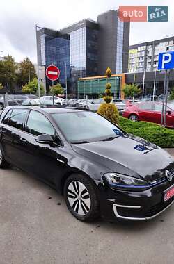 Хэтчбек Volkswagen e-Golf 2015 в Киеве