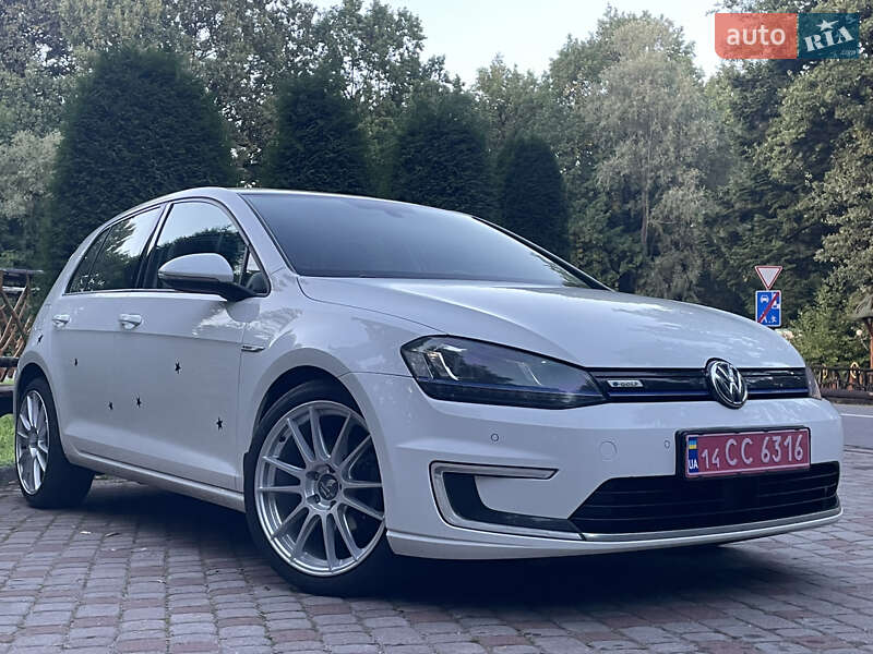 Хетчбек Volkswagen e-Golf 2015 в Львові фото 17 Хетчбек Volkswagen e-Golf 2015 в Львові