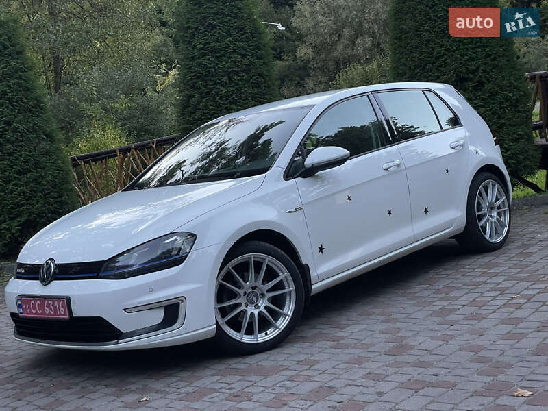 Хетчбек Volkswagen e-Golf 2015 в Львові фото 28 Хетчбек Volkswagen e-Golf 2015 в Львові
