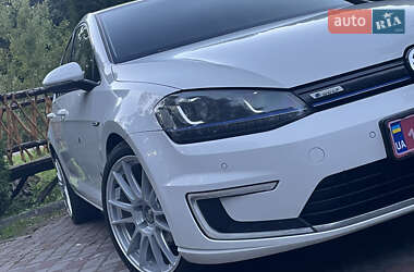 Хэтчбек Volkswagen e-Golf 2015 в Трускавце
