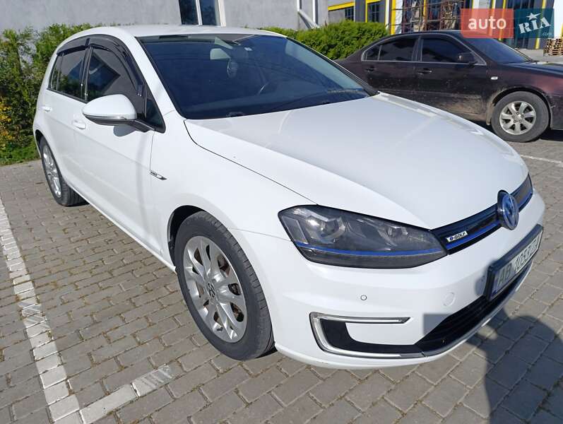 Хэтчбек Volkswagen e-Golf 2014 в Виннице