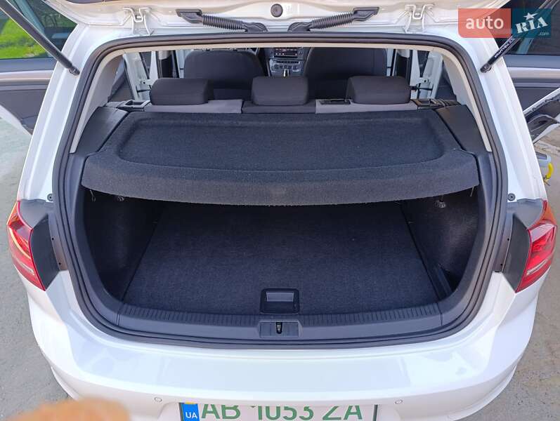 Хэтчбек Volkswagen e-Golf 2014 в Виннице