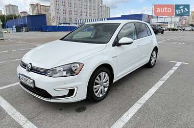 Хэтчбек Volkswagen e-Golf 2015 в Киеве