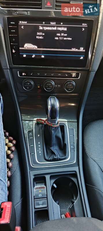 Хетчбек Volkswagen e-Golf 2017 в Києві