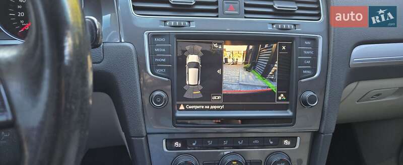 Хетчбек Volkswagen e-Golf 2015 в Хмельницькому