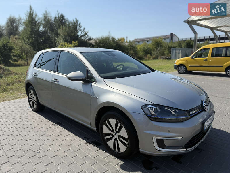 Хэтчбек Volkswagen e-Golf 2015 в Луцке фото 6 Хэтчбек Volkswagen e-Golf 2015 в Луцке