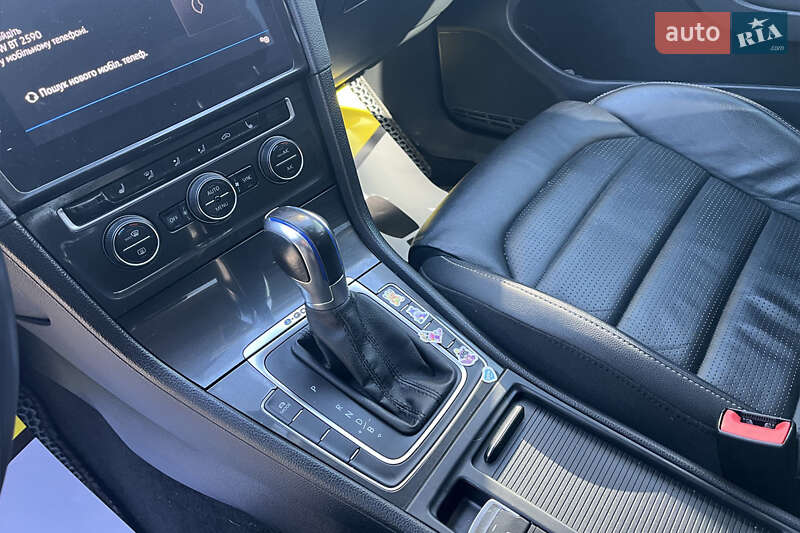 Хэтчбек Volkswagen e-Golf 2018 в Коломые фото 13 Хэтчбек Volkswagen e-Golf 2018 в Коломые