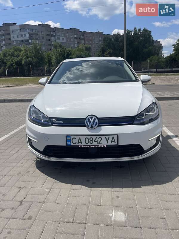 Volkswagen e-Golf 2014