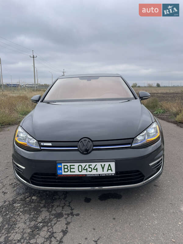 Хэтчбек Volkswagen e-Golf 2020 в Вознесенске