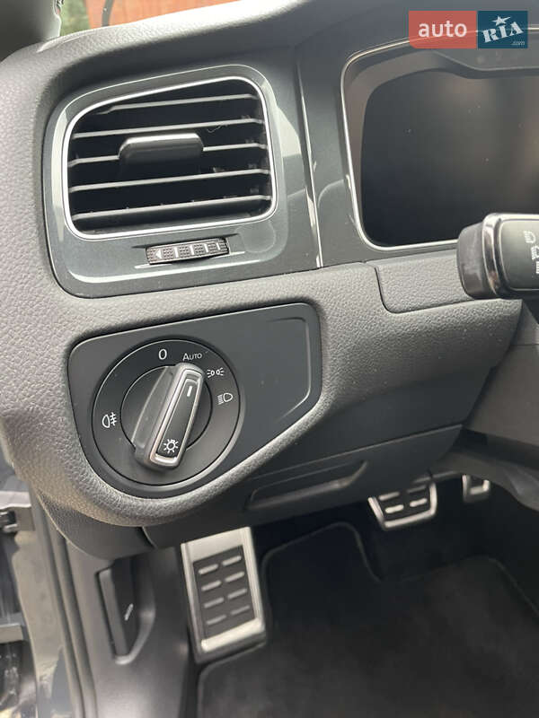 Хэтчбек Volkswagen e-Golf 2020 в Вознесенске