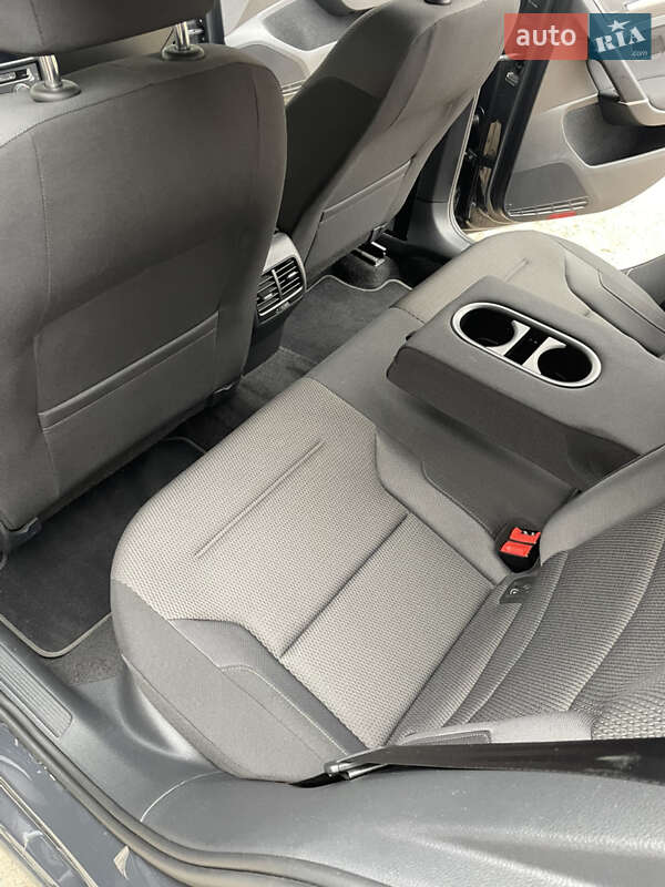 Хэтчбек Volkswagen e-Golf 2020 в Вознесенске