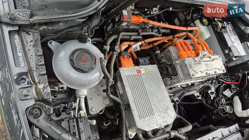 Хэтчбек Volkswagen e-Golf 2020 в Шепетовке