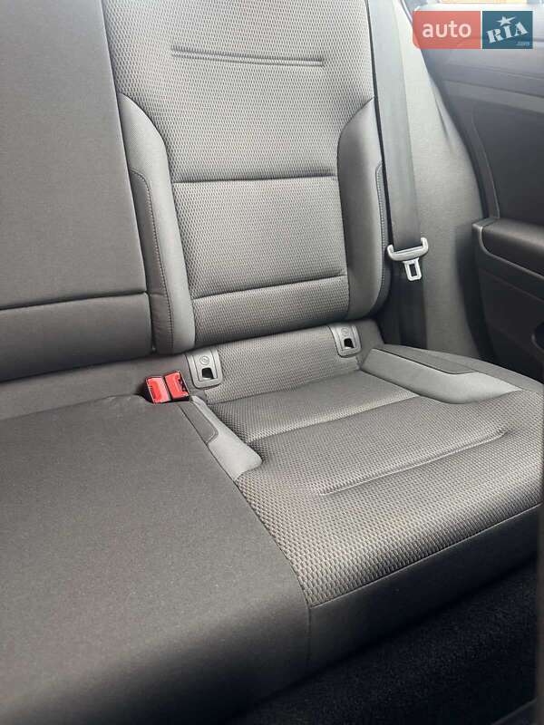 Хэтчбек Volkswagen e-Golf 2020 в Шепетовке