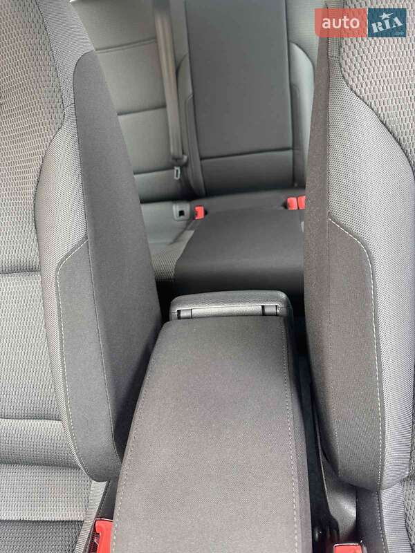 Хэтчбек Volkswagen e-Golf 2020 в Шепетовке