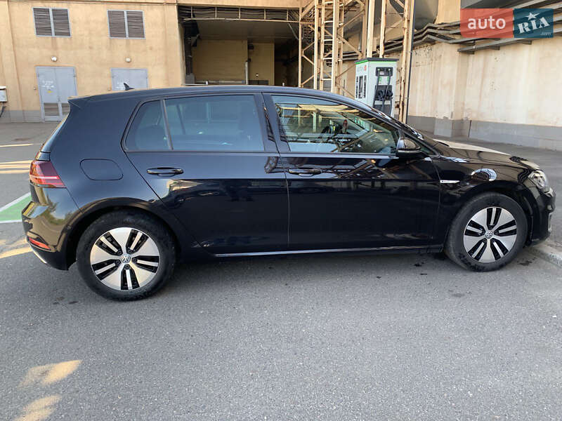 Хетчбек Volkswagen e-Golf 2017 в Кривому Розі