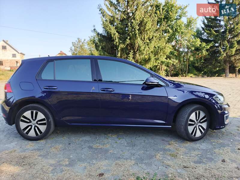 Хэтчбек Volkswagen e-Golf 2018 в Дубно