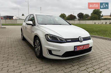 Хэтчбек Volkswagen e-Golf 2014 в 