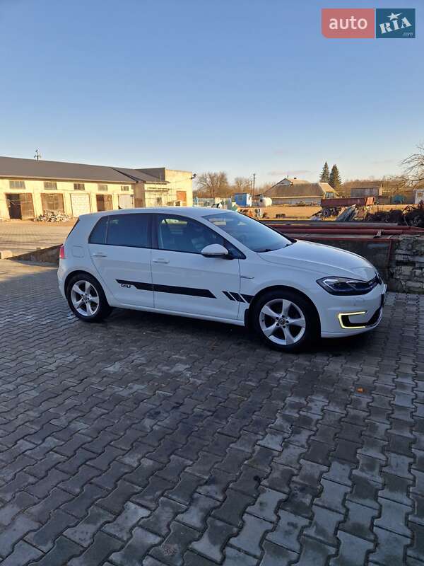Хетчбек Volkswagen e-Golf 2018 в Житомирі