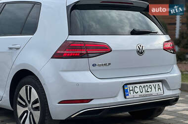 Хетчбек Volkswagen e-Golf 2018 в 