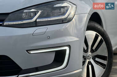 Хетчбек Volkswagen e-Golf 2018 в 