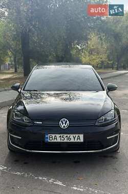 Хетчбек Volkswagen e-Golf 2015 в Кропивницькому