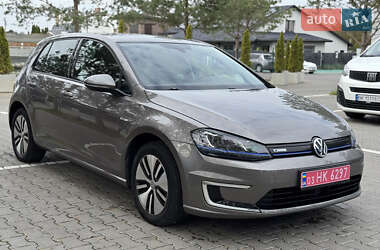 Хэтчбек Volkswagen e-Golf 2015 в Ровно