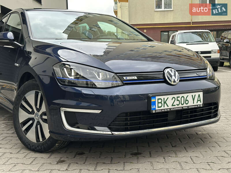 Хетчбек Volkswagen e-Golf 2017 в Рівному