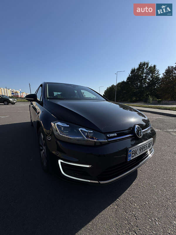 Хэтчбек Volkswagen e-Golf 2019 в Ровно