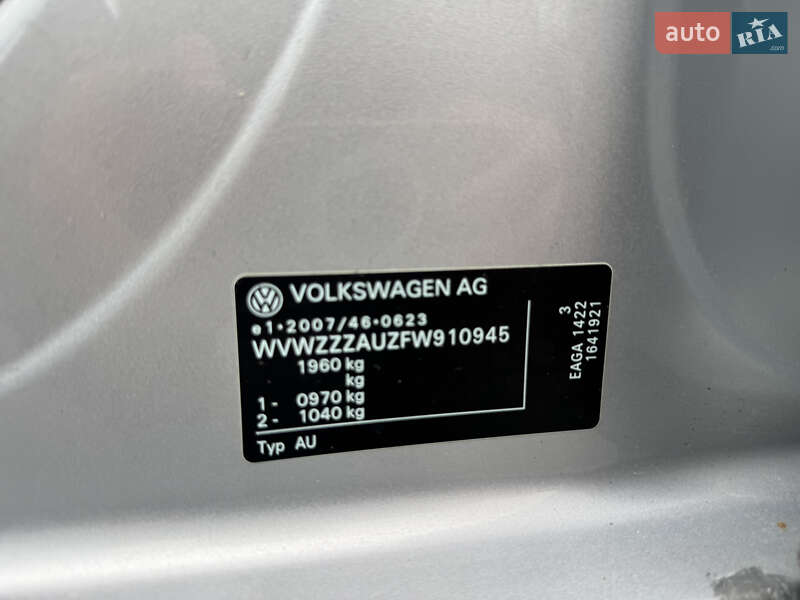 Хетчбек Volkswagen e-Golf 2015 в Рівному фото 23 Хетчбек Volkswagen e-Golf 2015 в Рівному