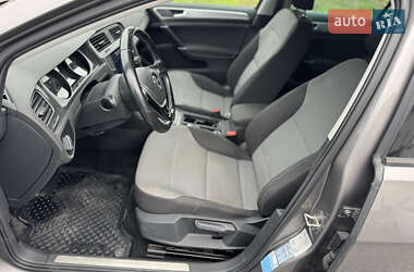 Хэтчбек Volkswagen e-Golf 2015 в Ровно