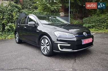 Хэтчбек Volkswagen e-Golf 2015 в Каменец-Подольском