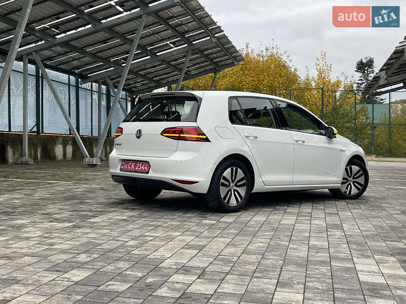 Хетчбек Volkswagen e-Golf 2014 в Львові
