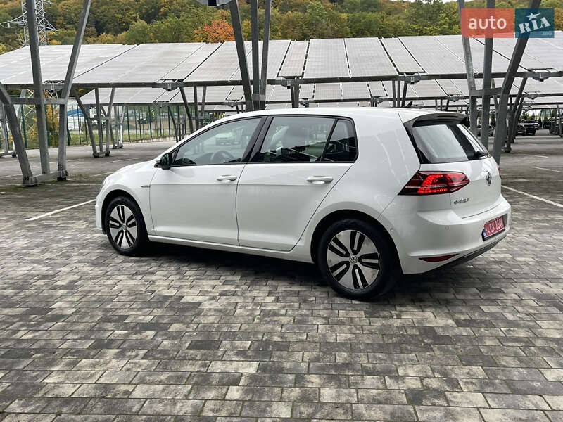 Хетчбек Volkswagen e-Golf 2014 в Львові