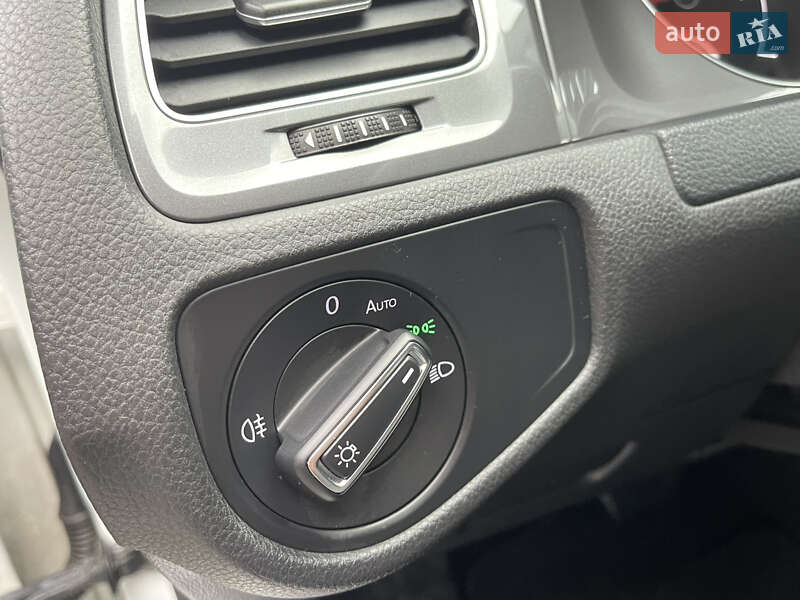 Хетчбек Volkswagen e-Golf 2014 в Львові